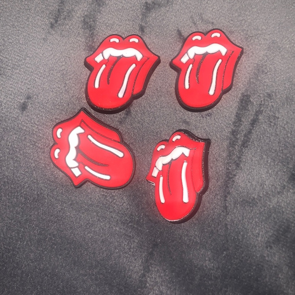 Croc pins